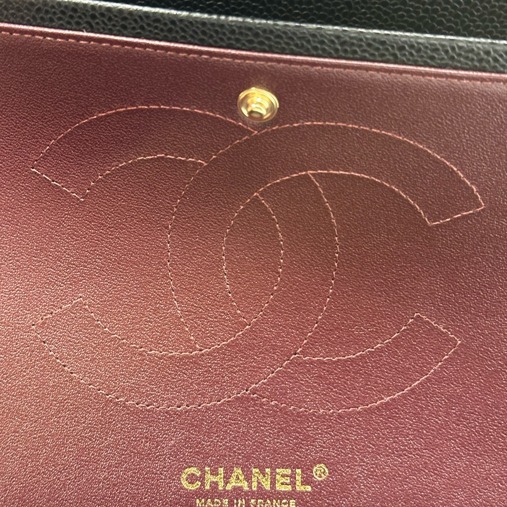 Chanel Classic Flap in caviar gold hardware. Color: Black - Picture 6 of 13